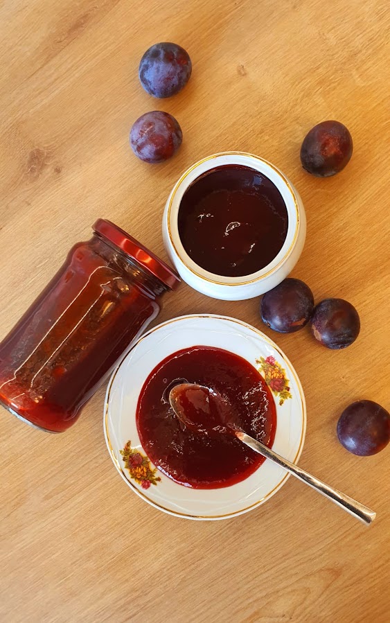 Toamna la borcan: Gem de prune ca în copilărie